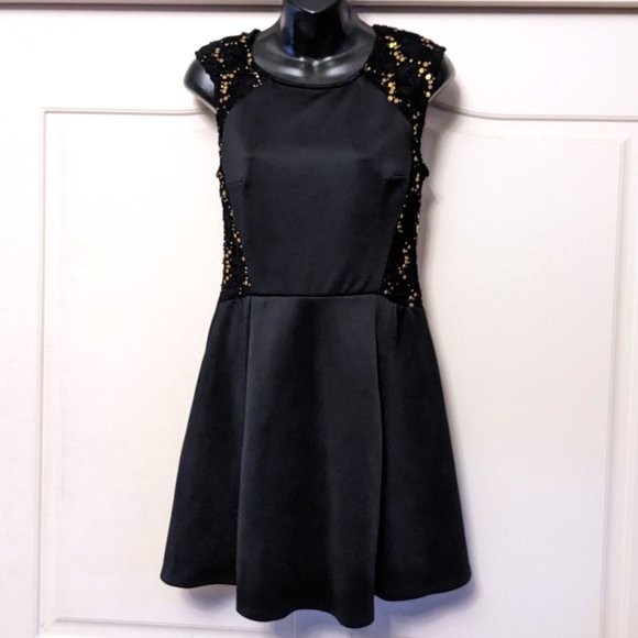 Windsor Black & Gold Sequin Mini Dress - Picture 1 of 4